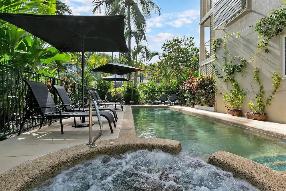 Port Douglas Apartments - Adults Only Oasis