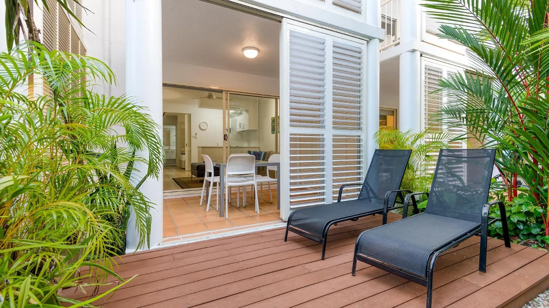Port Douglas Apartments - Adults Only Oasis Port Douglas