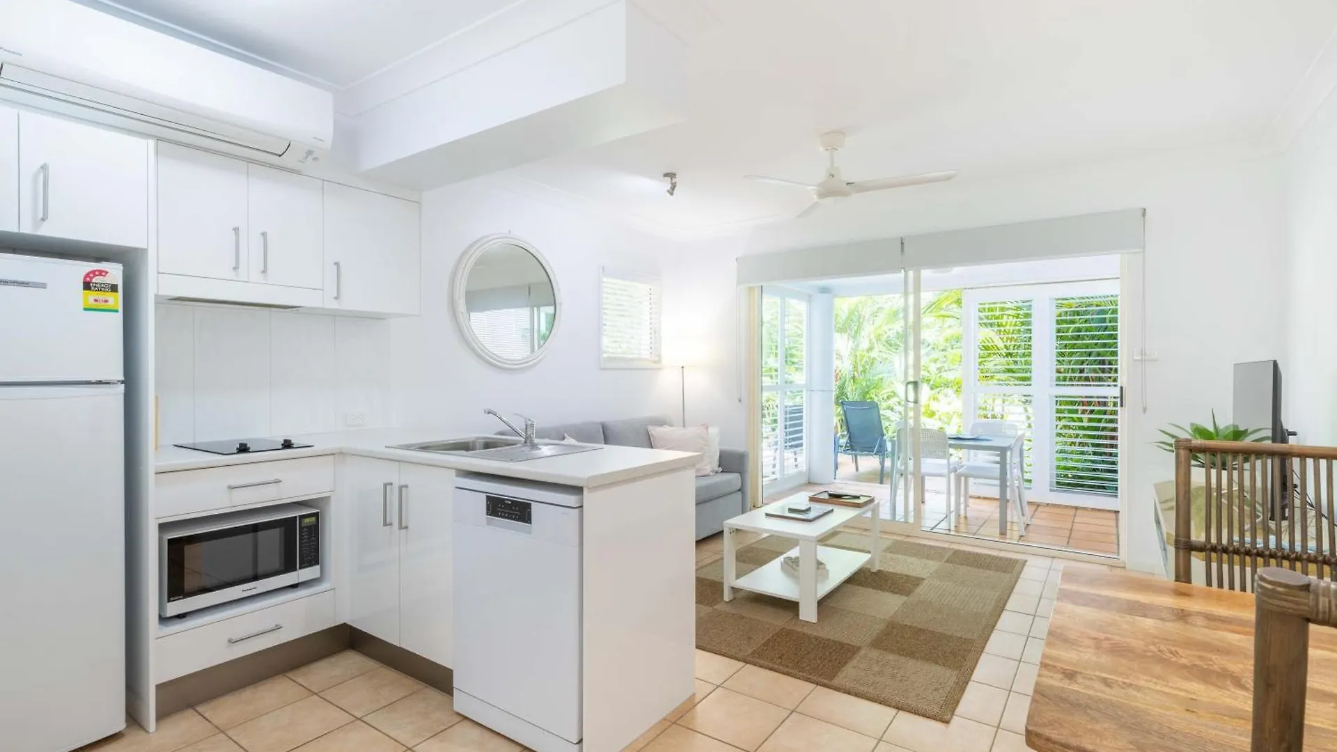 Aparthotel Port Douglas Apartments - Adults Only Oasis