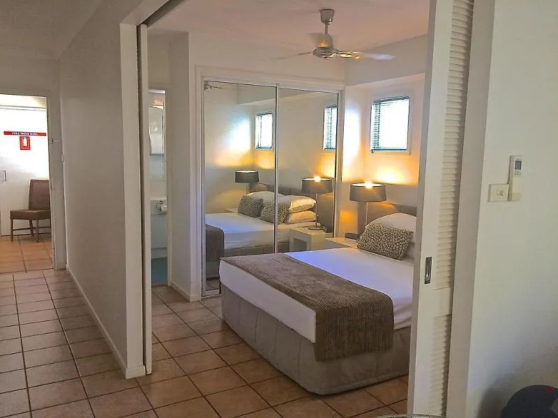 Port Douglas Apartments - Adults Only Oasis Aparthotel