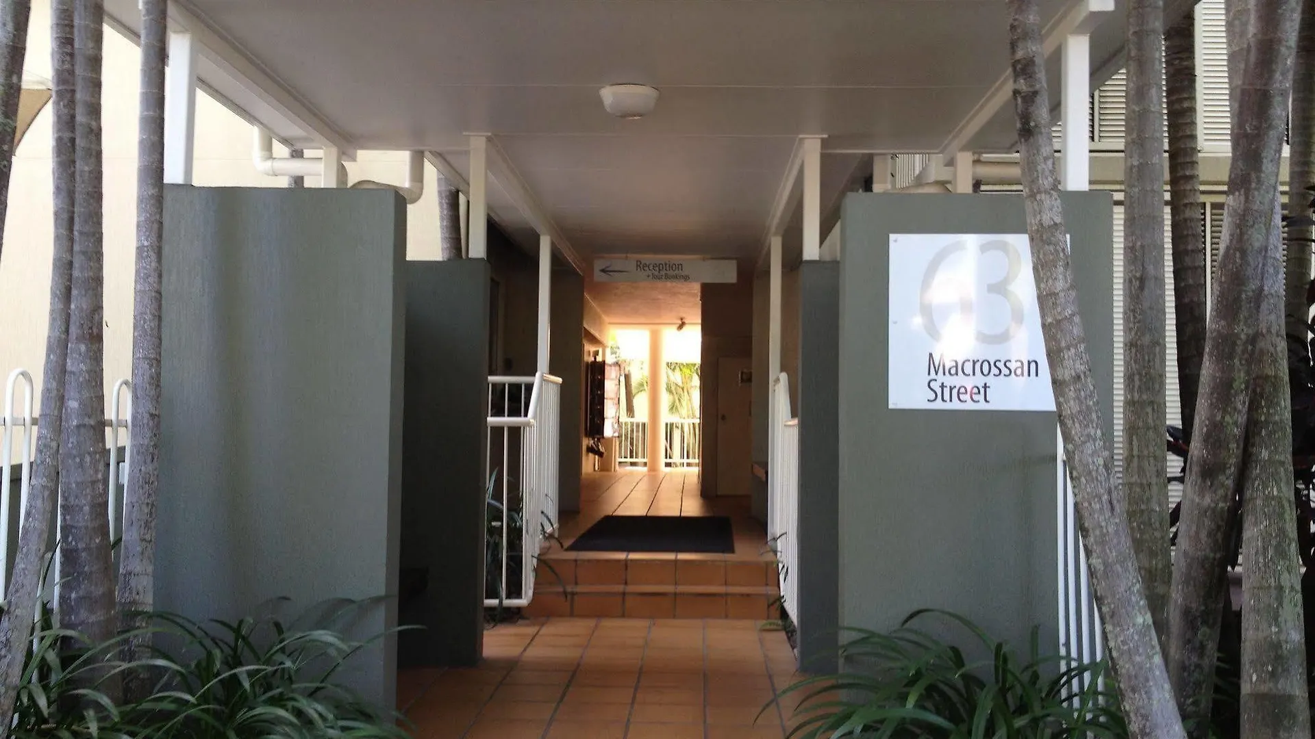 Port Douglas Apartments - Adults Only Oasis Aparthotel Port Douglas