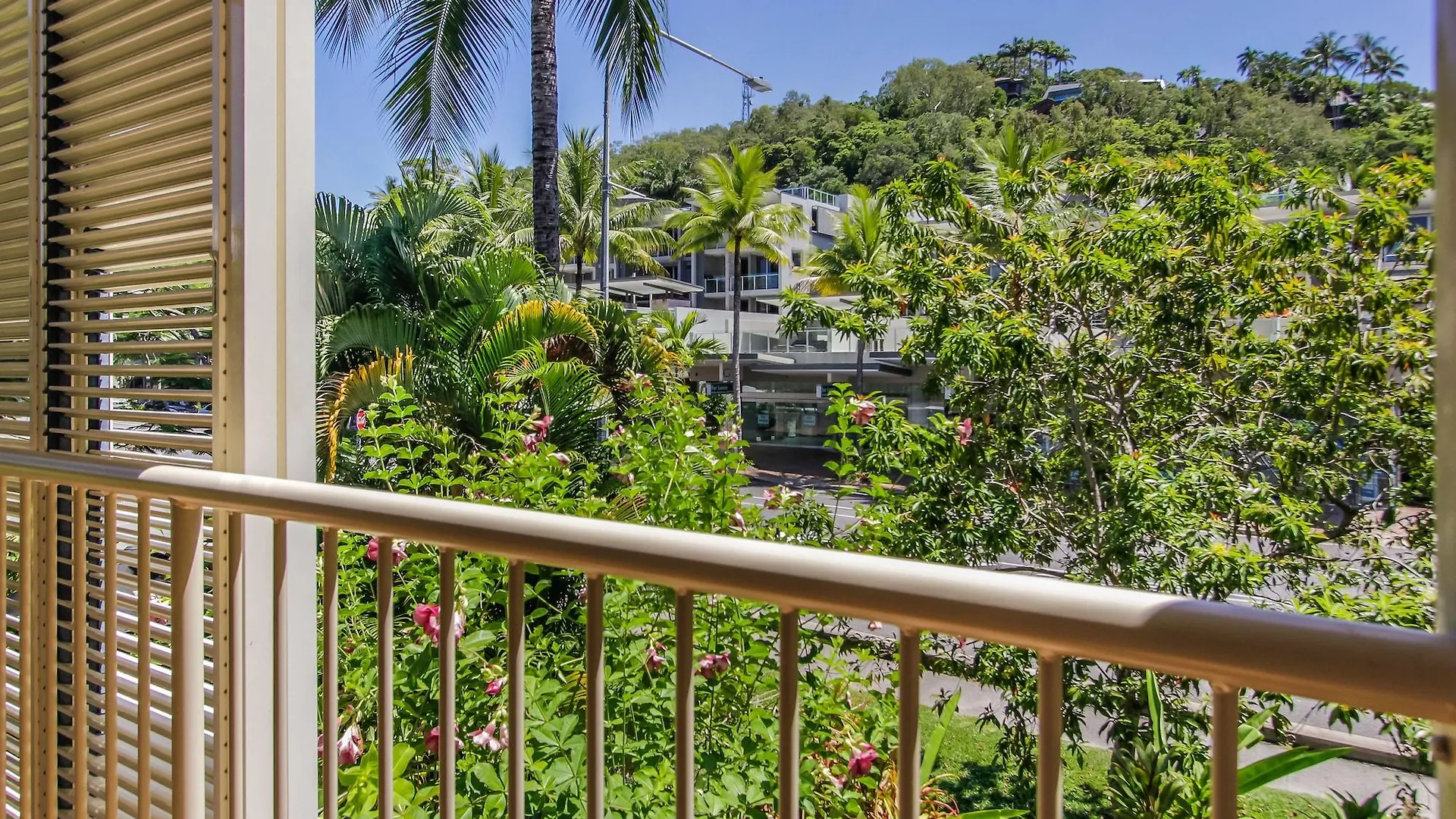 Port Douglas Apartments - Adults Only Oasis Port Douglas