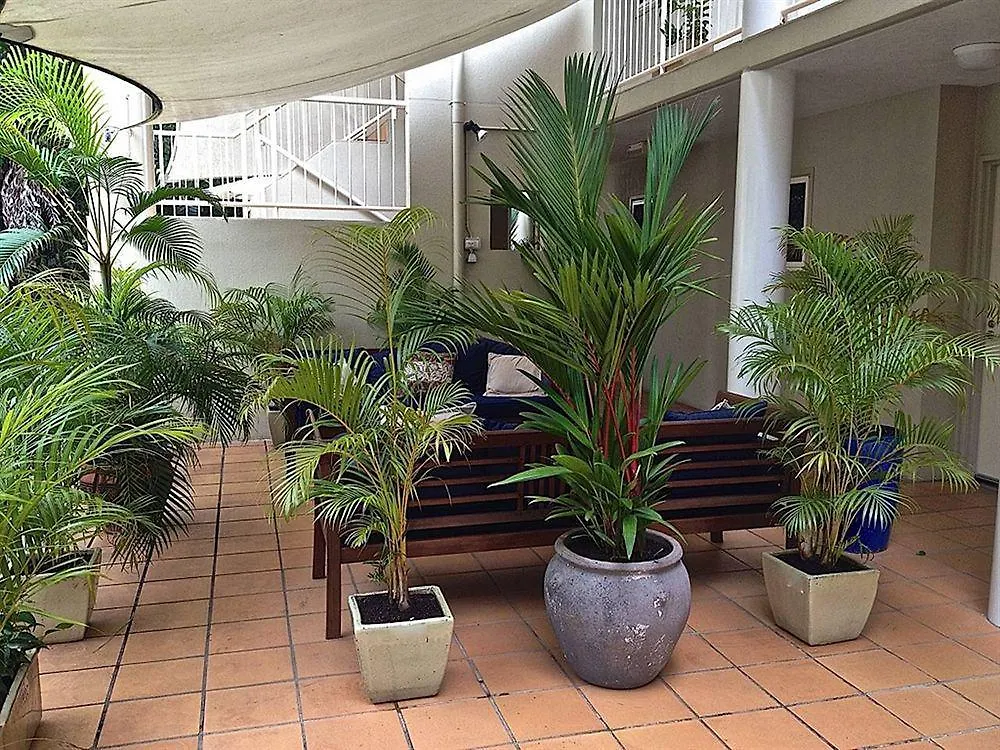Aparthotel Port Douglas Apartments - Adults Only Oasis
